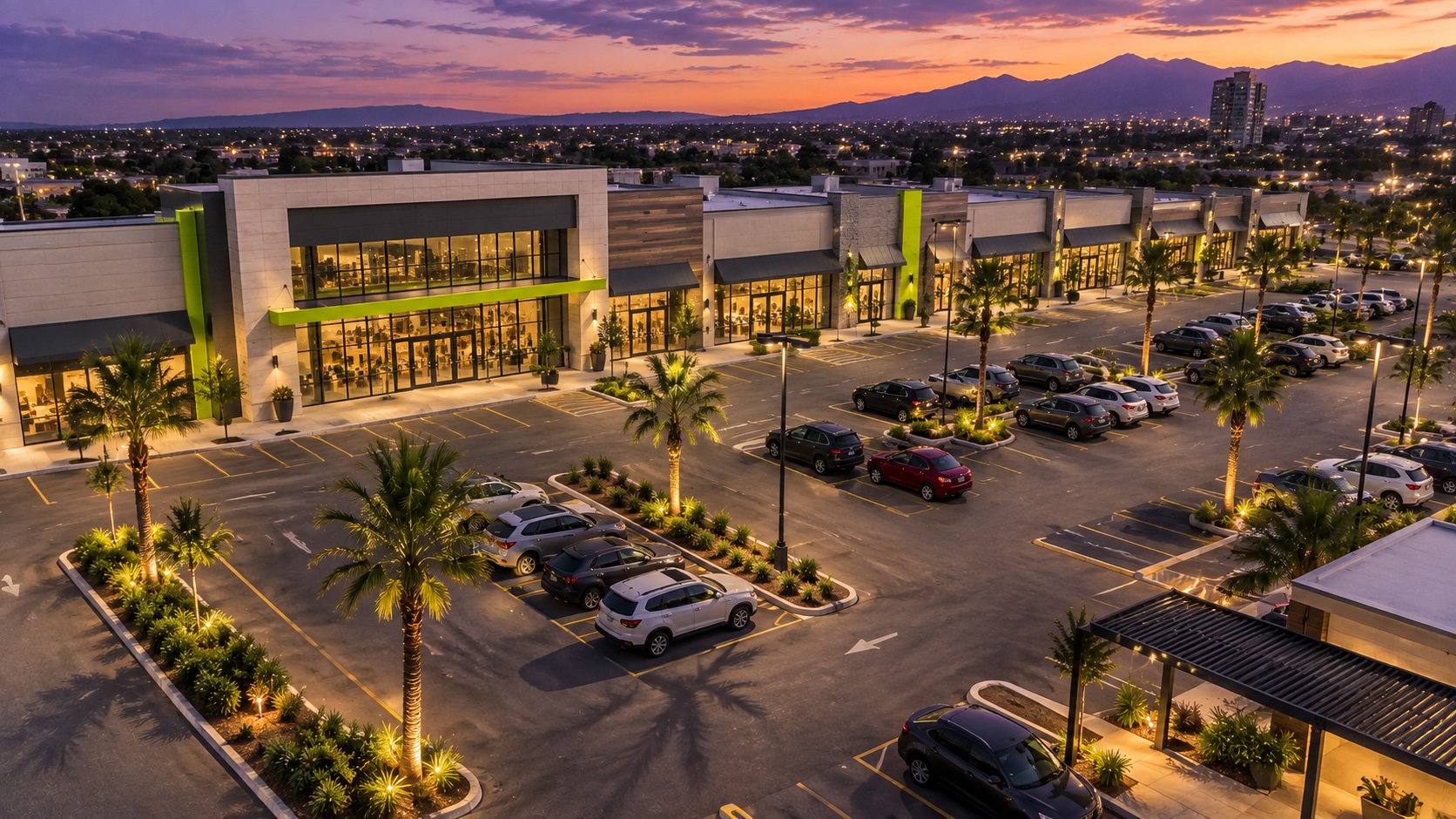 Centro comercial con anclas y locales agrupados en Ciudad de Guatemala